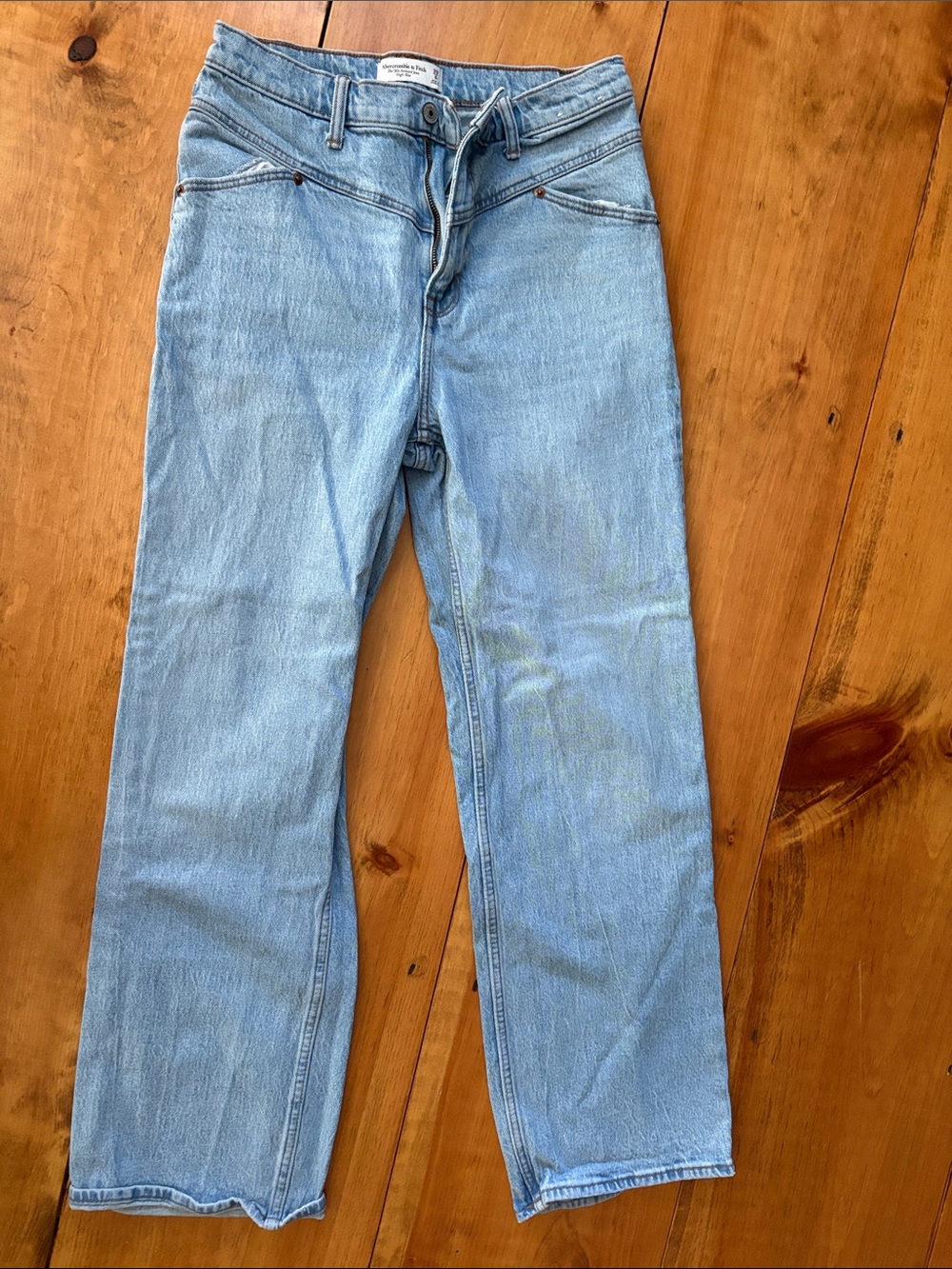 Abercrombie & Fitch Light Blue High-Rise Relaxed Jeans
